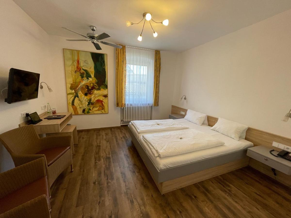 Hotel Gasthof Zum Storch Schlüsselfeld المظهر الخارجي الصورة