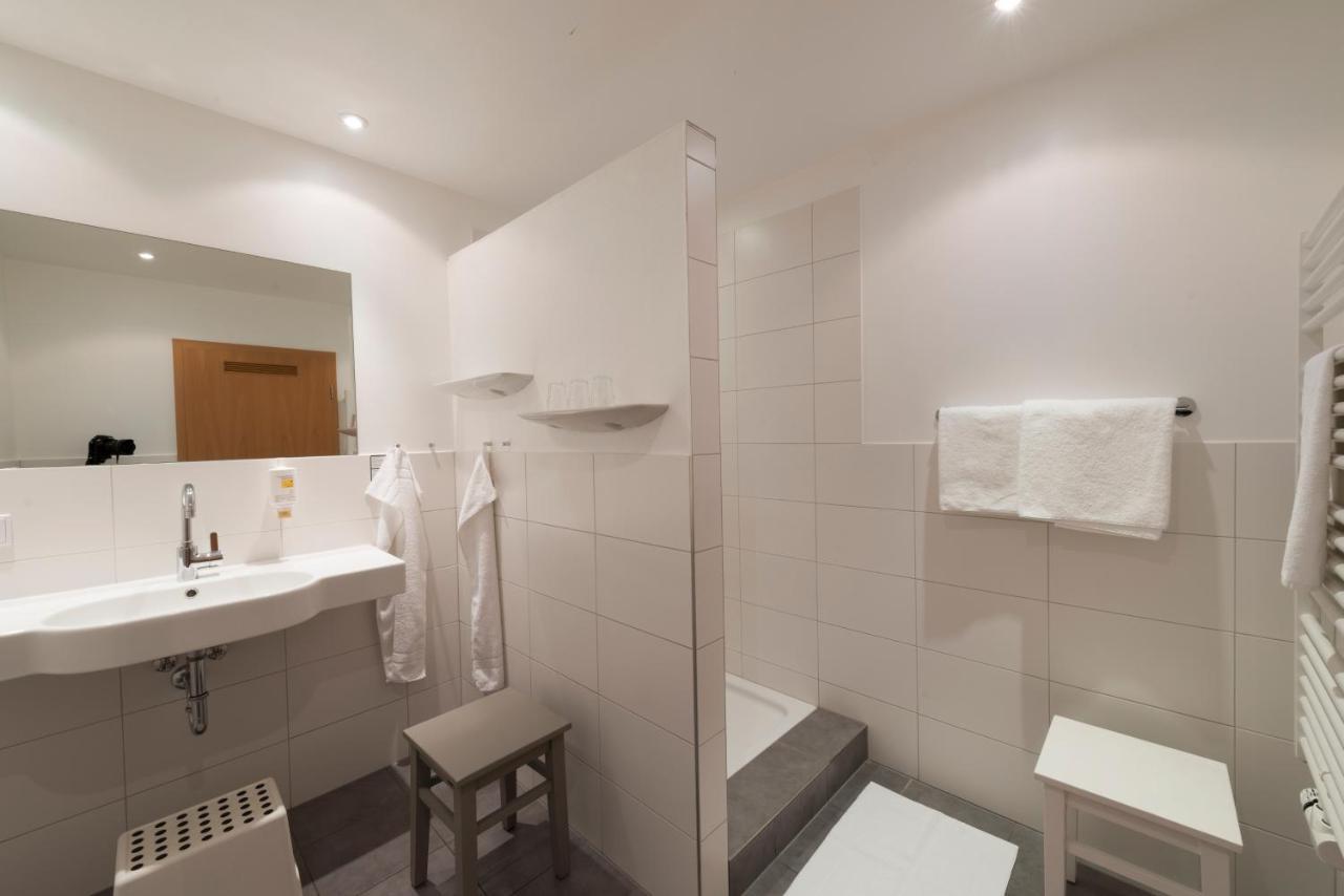 Hotel Gasthof Zum Storch Schlüsselfeld المظهر الخارجي الصورة