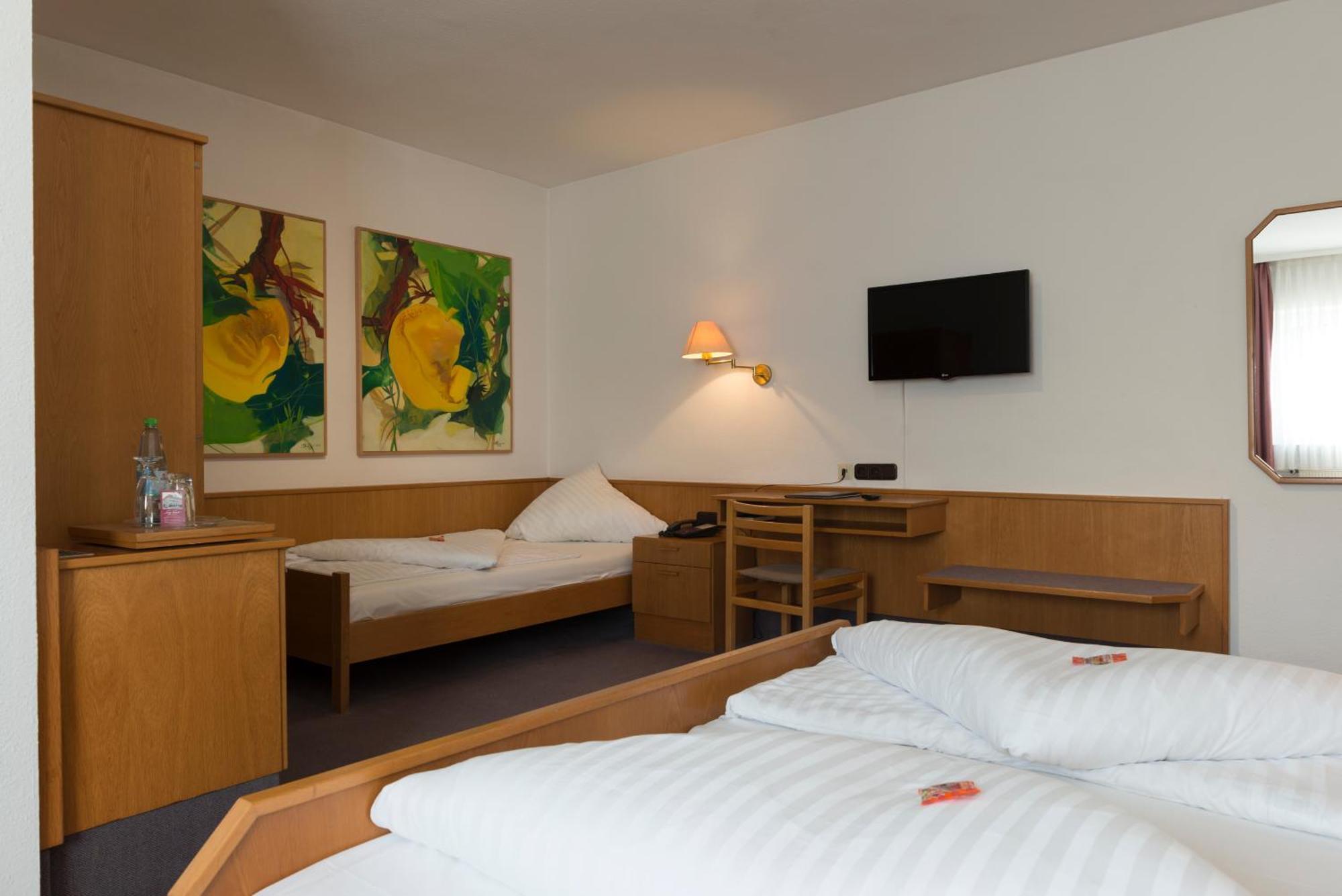Hotel Gasthof Zum Storch Schlüsselfeld المظهر الخارجي الصورة