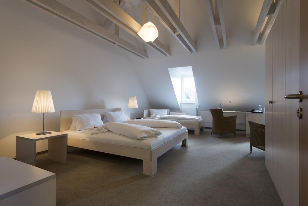 Hotel Gasthof Zum Storch Schlüsselfeld المظهر الخارجي الصورة