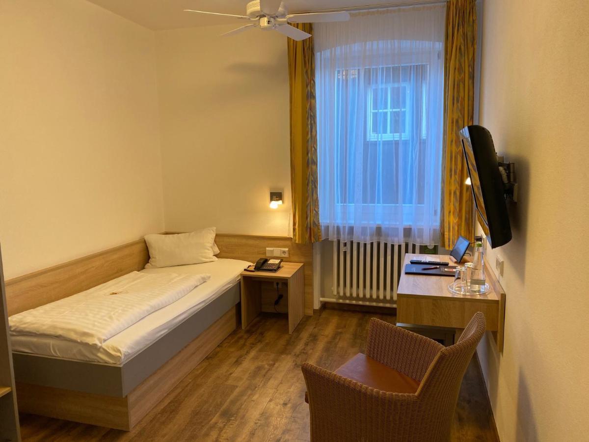 Hotel Gasthof Zum Storch Schlüsselfeld المظهر الخارجي الصورة