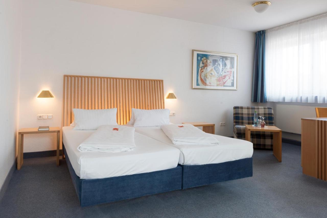 Hotel Gasthof Zum Storch Schlüsselfeld المظهر الخارجي الصورة